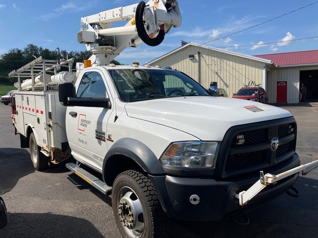 2014 RAM 5500 ST BUCKET TRU