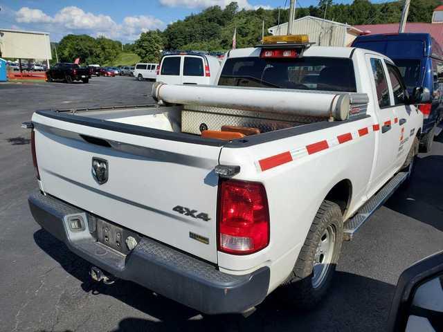 2015 Ram 1500 4X4 QUAD CAB 4WD