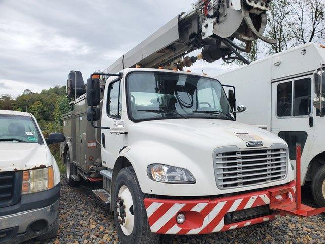 2003 Freightliner M2 4X2 ALTEC DL45 DIGGER