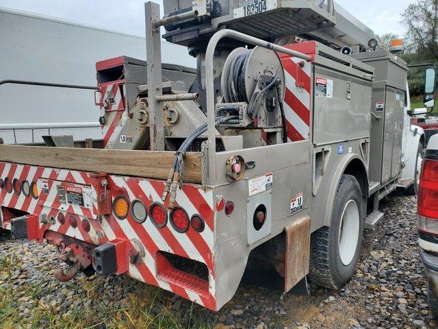 2003 Freightliner M2 4X2 ALTEC DL45 DIGGER