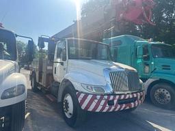 2010 International 4300 4X2 ALTEC DM47 TR DIGGER DERRICK