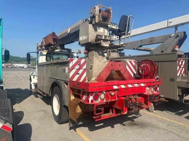 2010 International 4300 4X2 ALTEC DM47 TR DIGGER DERRICK