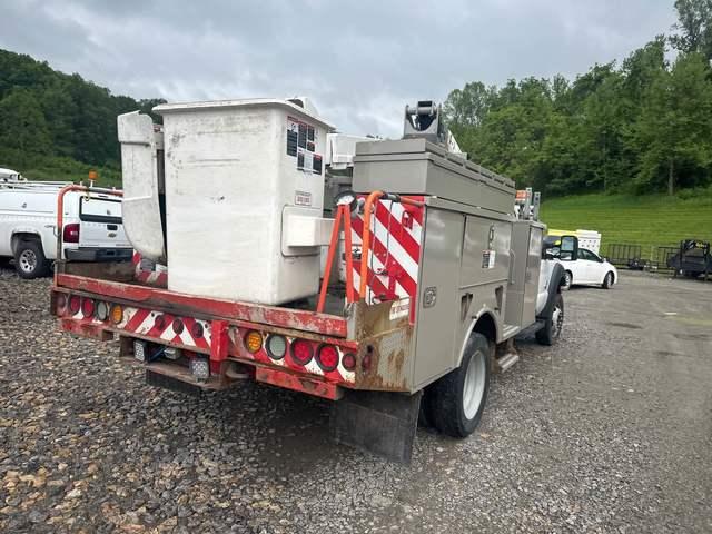 2012 Ford F550 4X4 REG CAB ALTEC AT37G