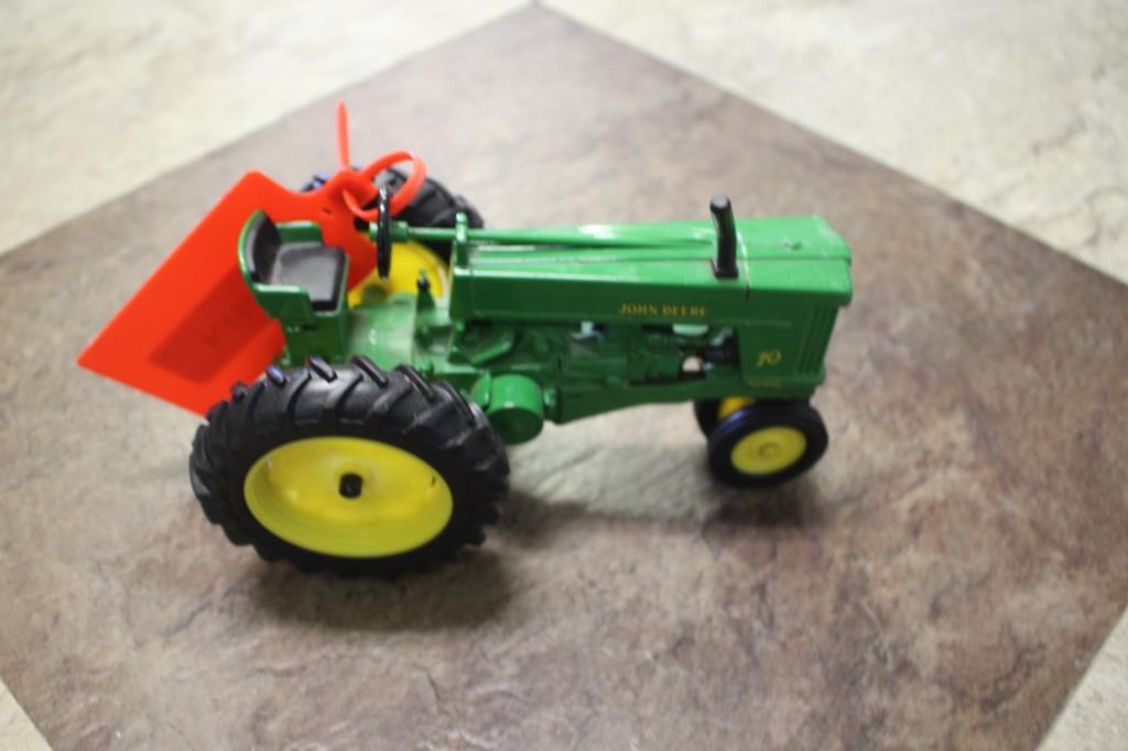 John Deere 10 Toy Tractor