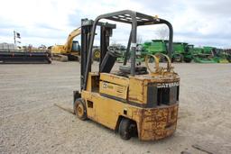 Caterpillar T500 Warehouse Forklift