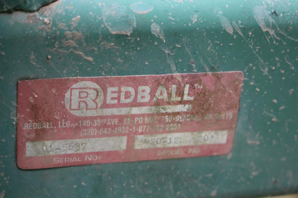 Redball 420 12-Row 3pt Hooded Sprayer