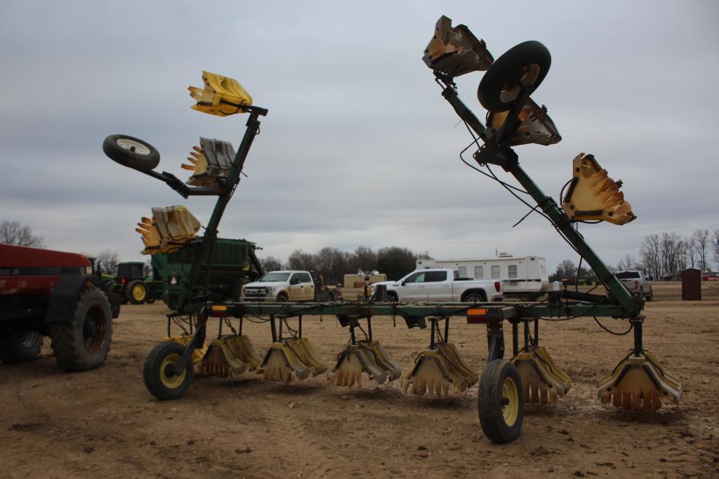 Redball 420 12-Row 3pt Hooded Sprayer