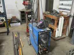 Miller Millermatic 200 Wire Welder w/Bottle & Hood