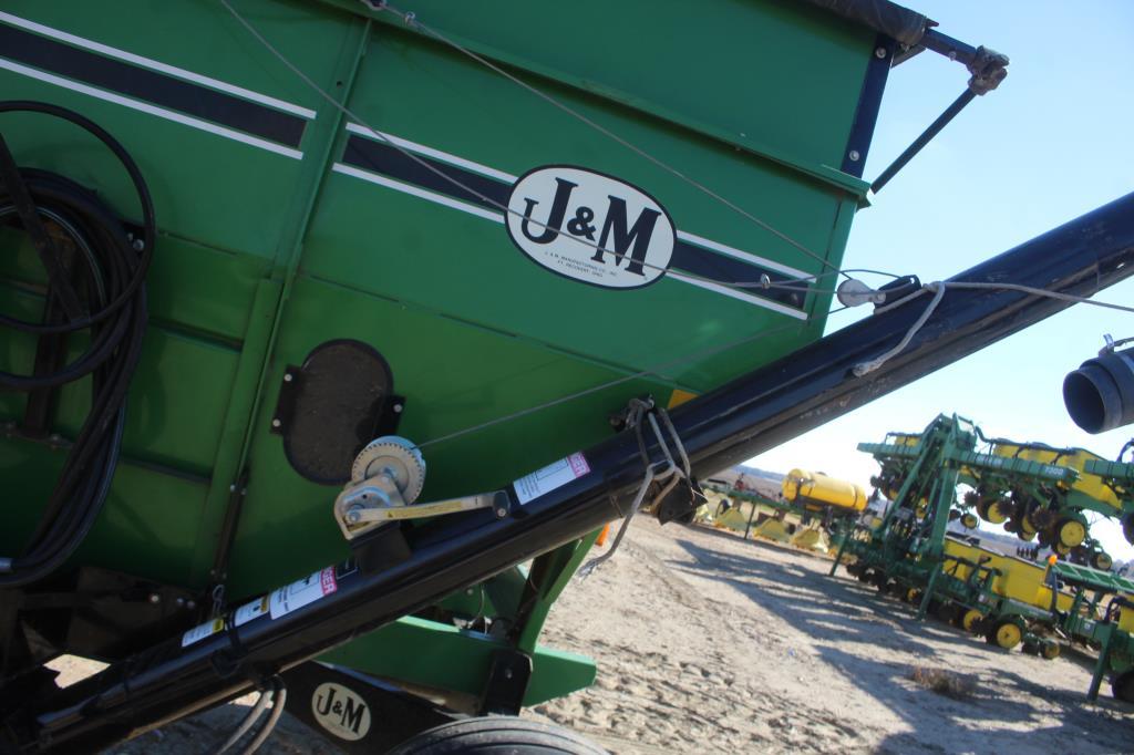 J&M 1074 Pull Type Seed Wagon