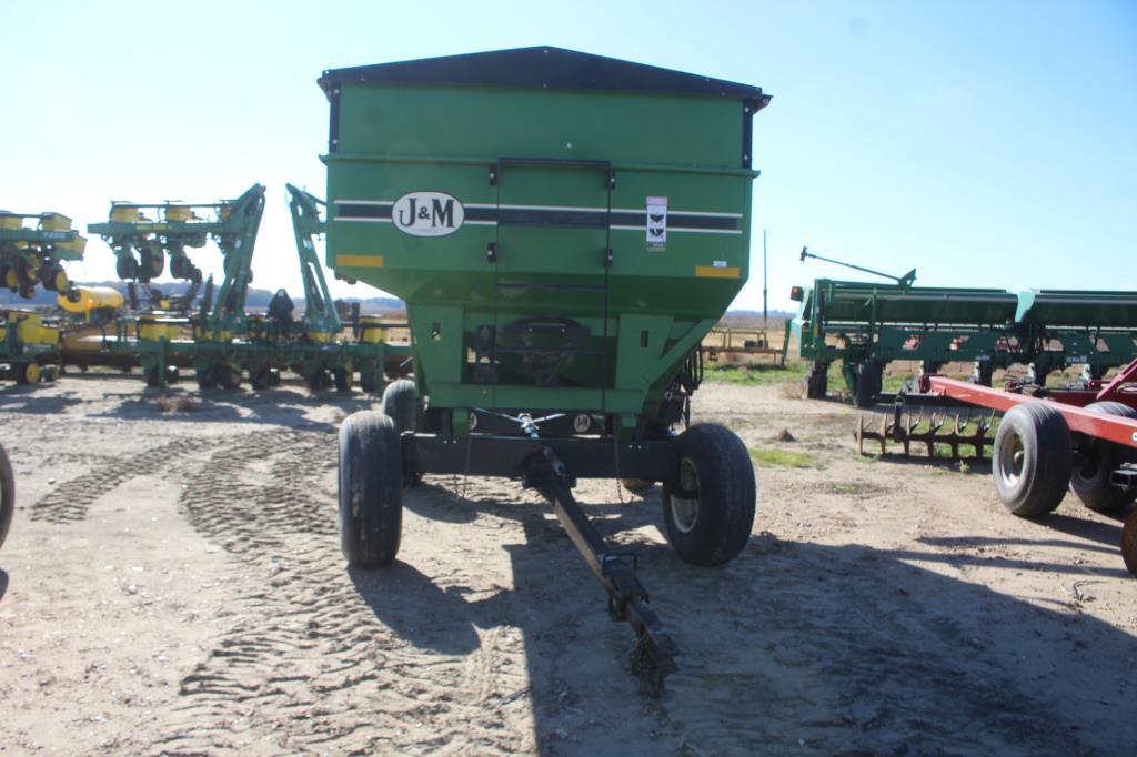 J&M 1074 Pull Type Seed Wagon