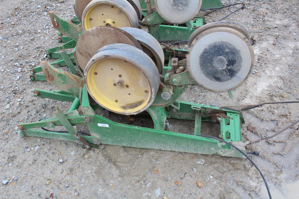 (5) John Deere 7300 Planter Units