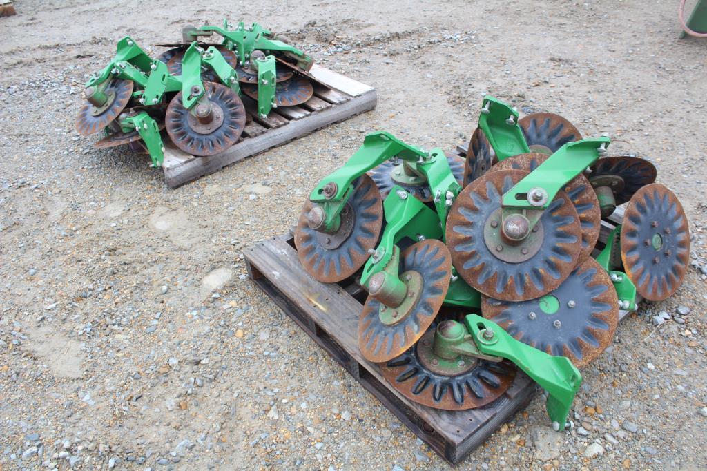 (2) Pallets of John Deere No-Till Coulters