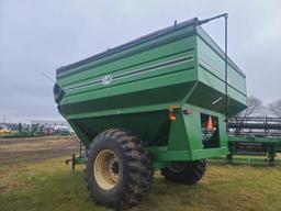 J&M 875-18 Pull Type Grain Cart