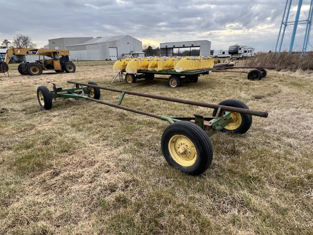 John Deere 20' Pull Type Header Wagon