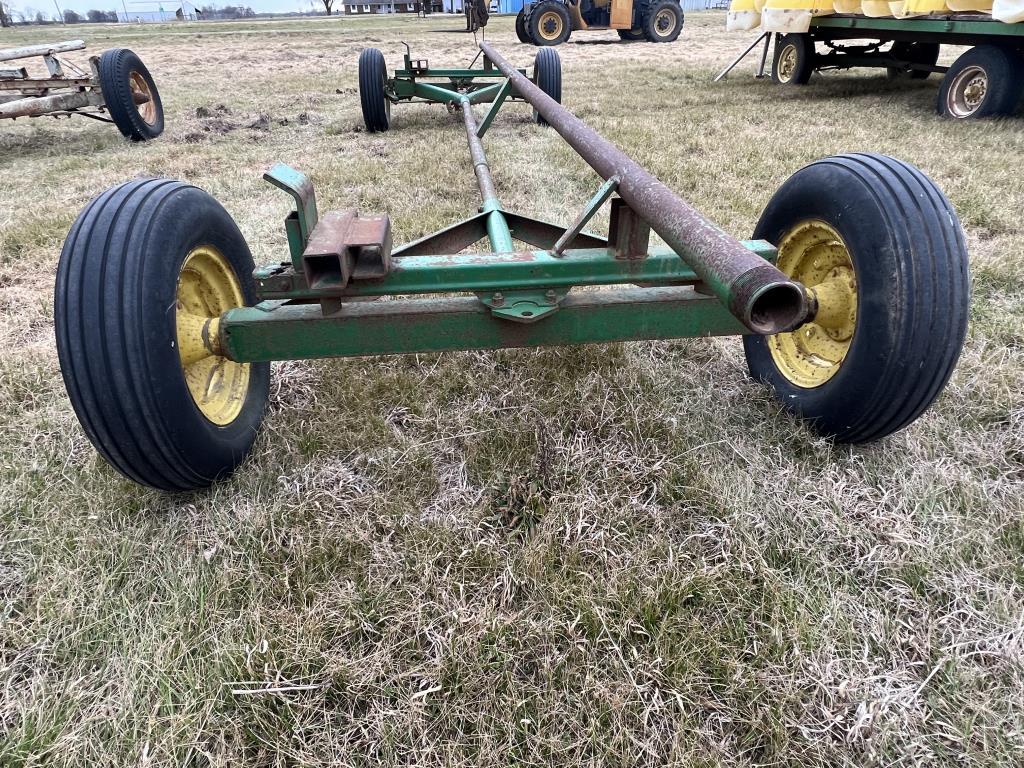 John Deere 20' Pull Type Header Wagon