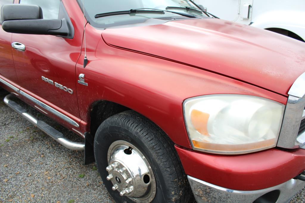 2006 Dodge Ram 3500 Crew Cab Dually Pickup