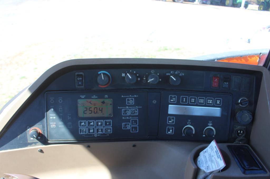 John Deere 8320 MFWD Cab Tractor