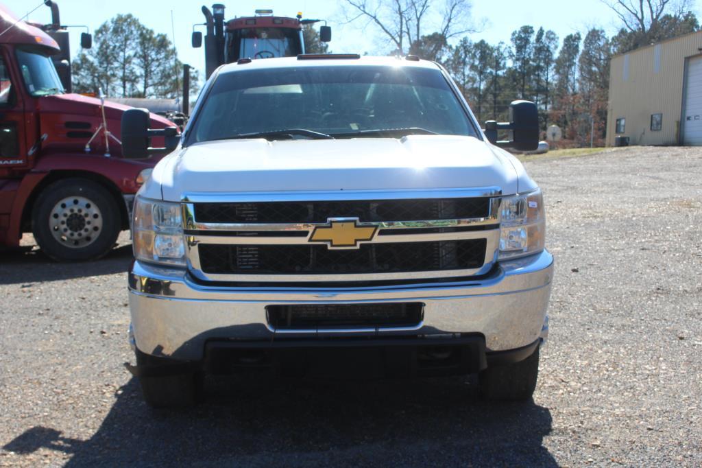 2014 Chevrolet 3500HD 4x4 Crew Cab Dually Pickup