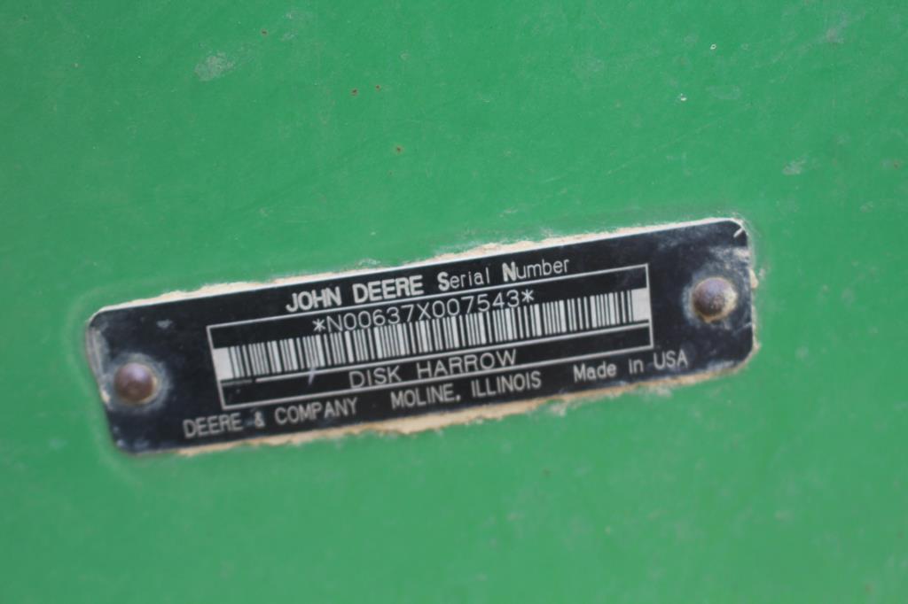 John Deere 637 29' Pull Type Hyd Folding Disk