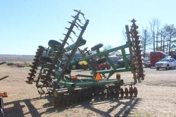 John Deere 637 29' Pull Type Hyd Folding Disk