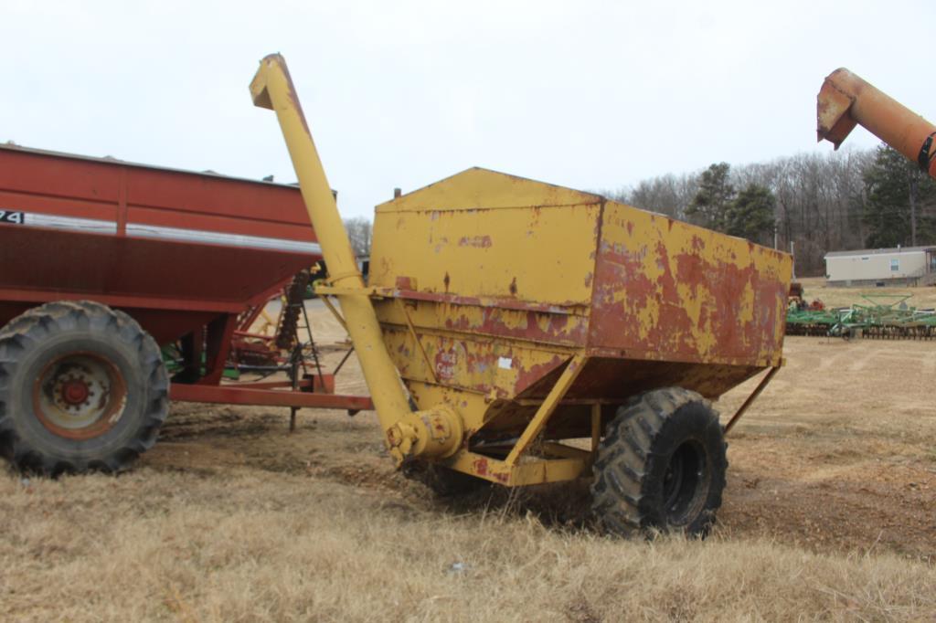 Eddins Pull Type Grain Cart