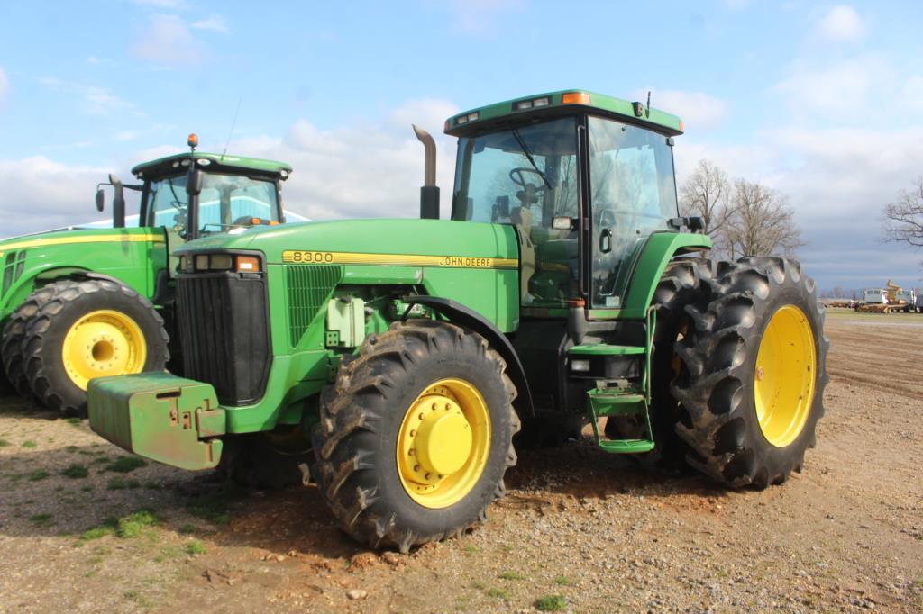 John Deere 8300 MFWD Cab Tractor