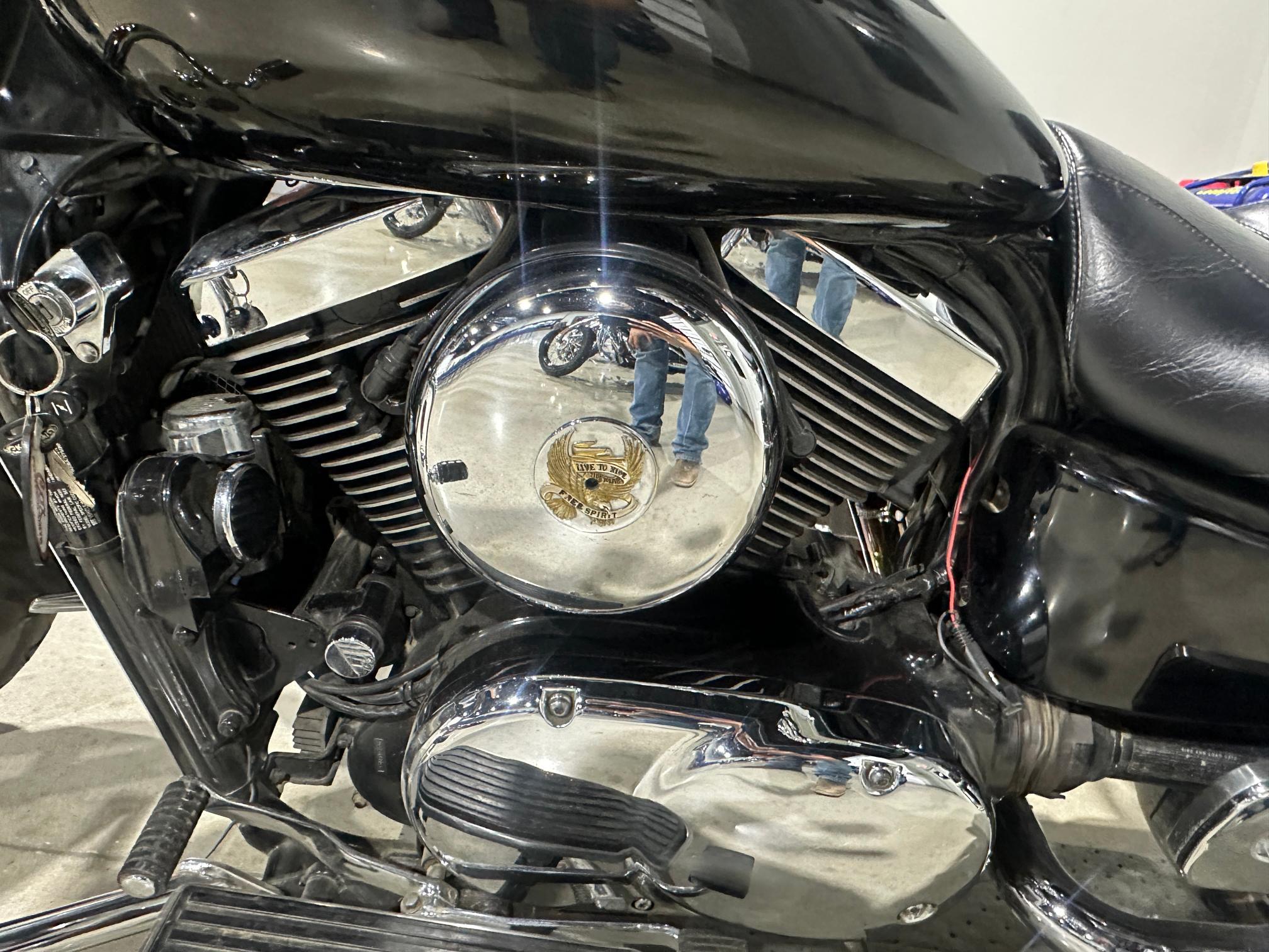 2004 Kawasaki Vulcan Motorcycle