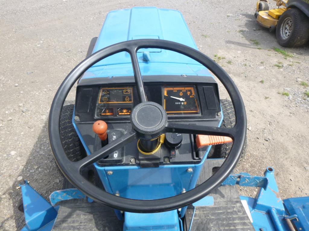 1992 FORD 1520 3CYL DIESEL TRACTOR Year: 1992 Make: FORD Model: 1520 3CYL D