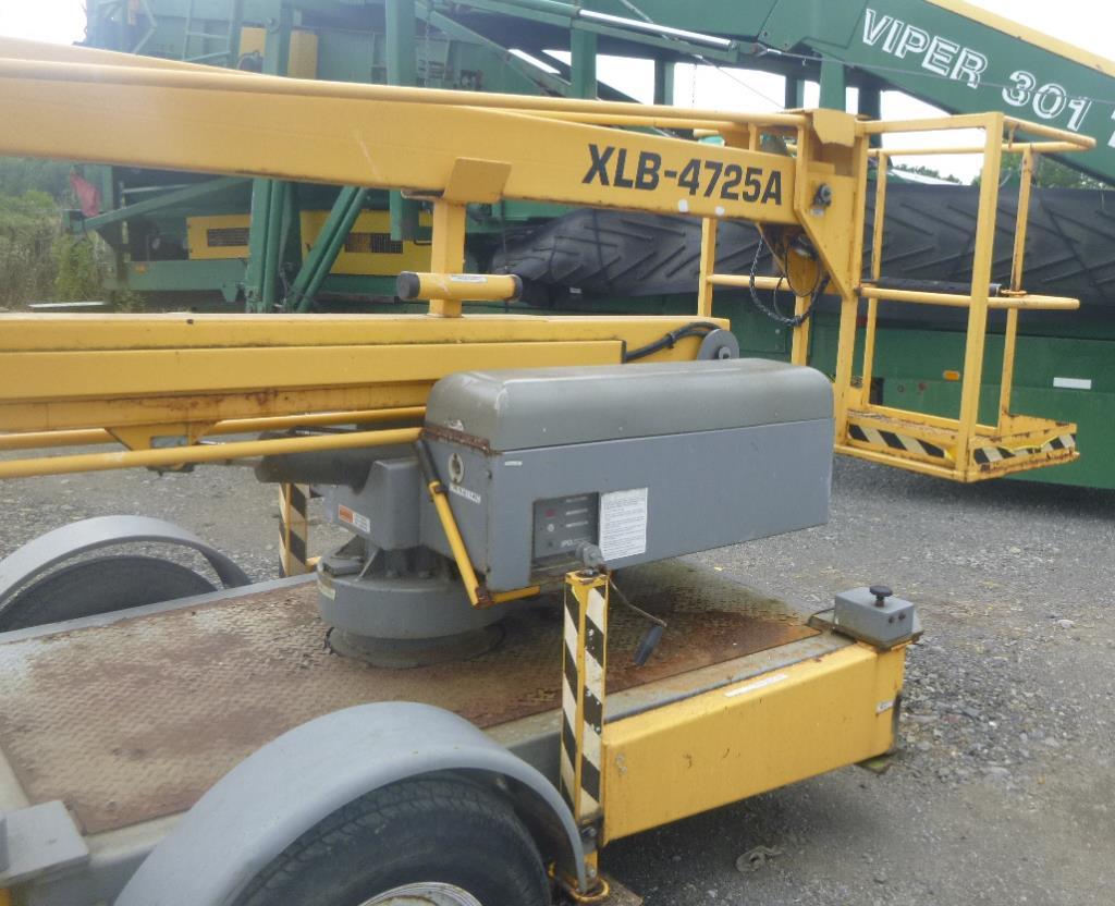 BIL-JAX XLB-4725A 40' TRAILER MOUNTED BOOM LIFT Make: BIL-JAX Model: XLB-47