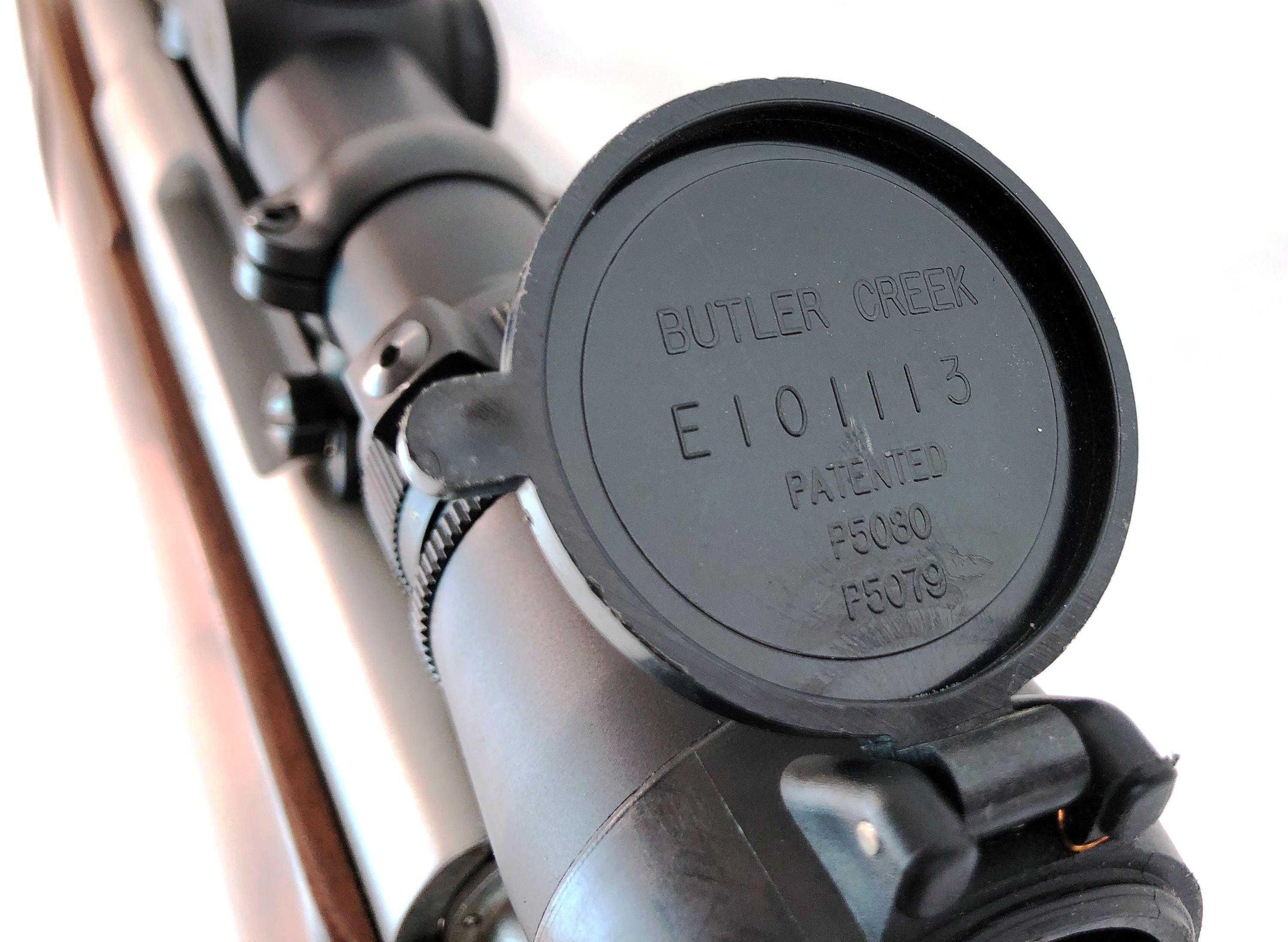 Winchester Model 70 Gun Walnut Classic 7MM REM MAG Rifle with Leupold Scope Serial G66003