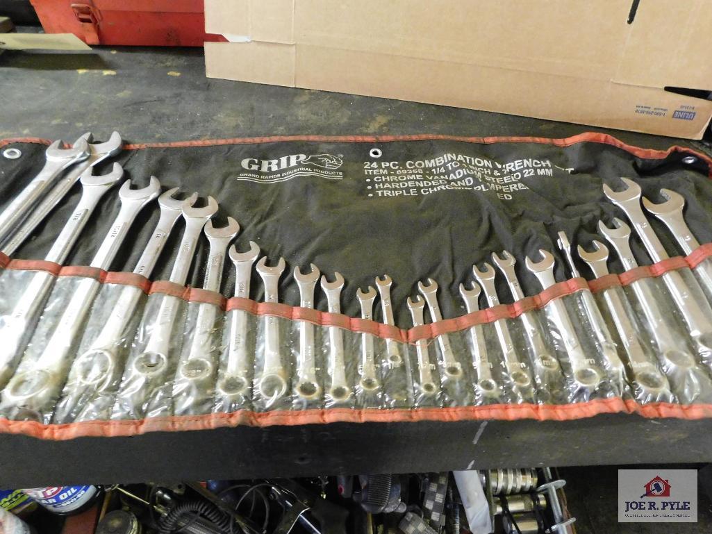 Combination wrenches