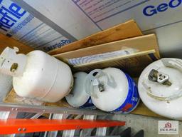 4 propane tanks