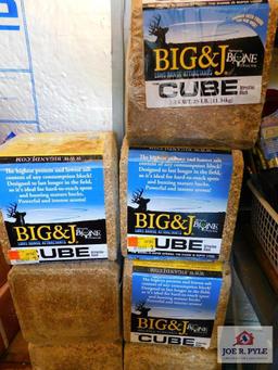 7 big and attractant cubes