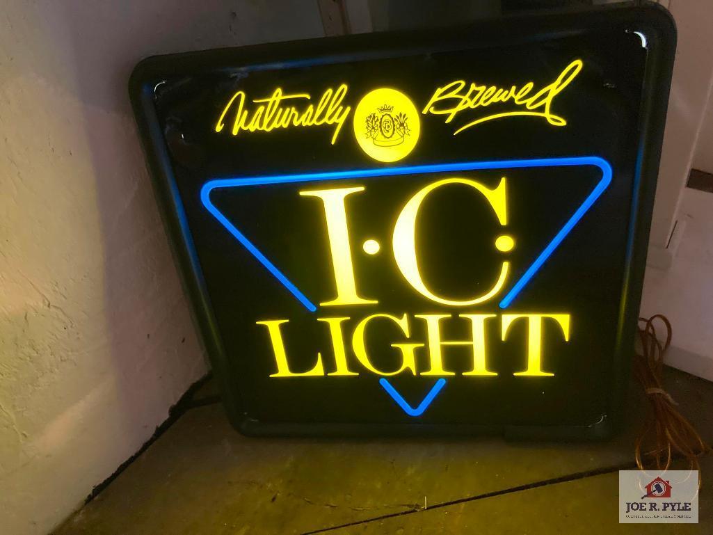 Vintage lighted I.C. Light bar sign