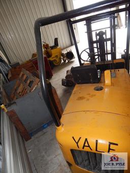 Yale gas-powered forklift Serial #560088, 2838 hours