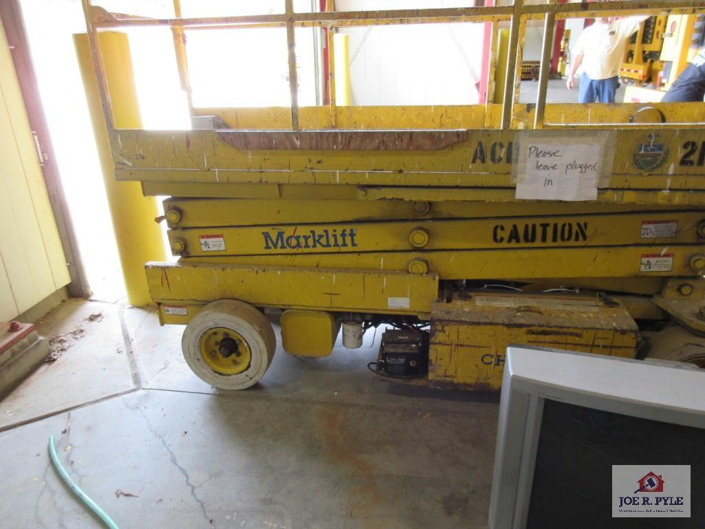 Marklift Model CH20NEP Scissor Lift