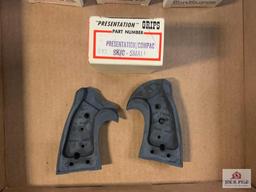 [724] Four sets of Pachmayr grips