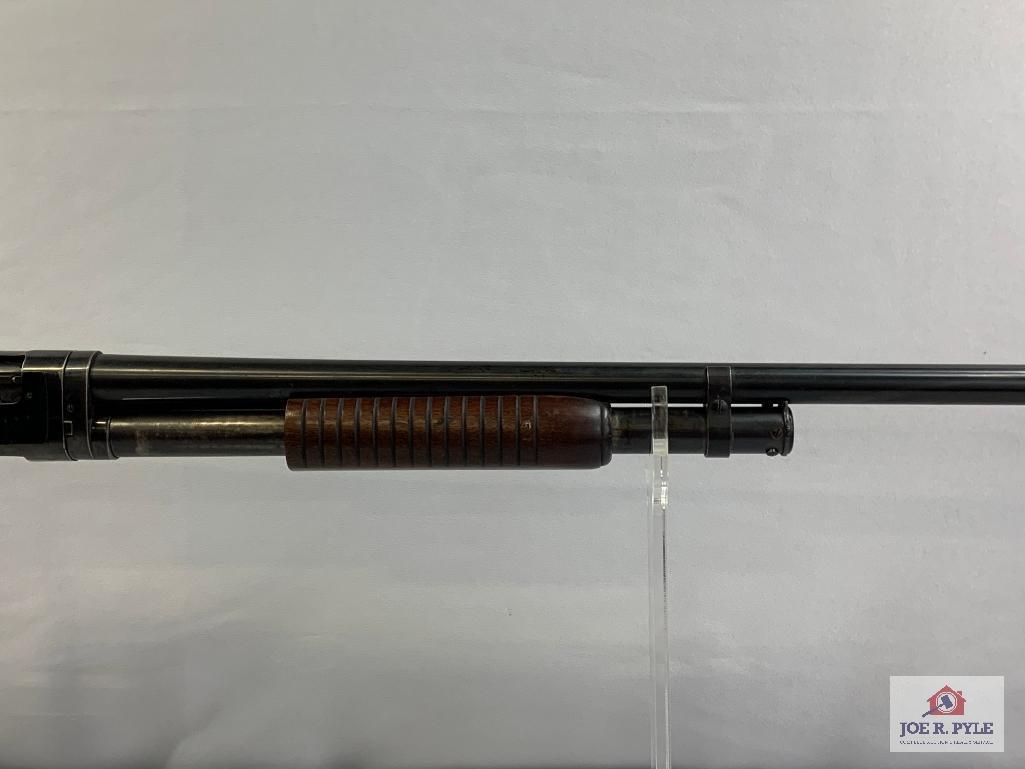 [539] Winchester 97 12 ga, SN: E1018958
