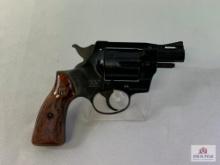 [101] RG RG 40 .38 Spl, SN: R135161