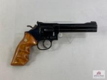[132] Smith & Wesson 17-5 .22 LR, SN: BHN1235