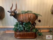[246] Bongo Full Body Mount on Base (15)