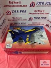 Lockheed F-16 Fighting Falcon model plane