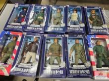 10 War soldier action figures