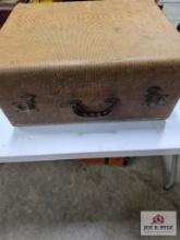 Accordion with box