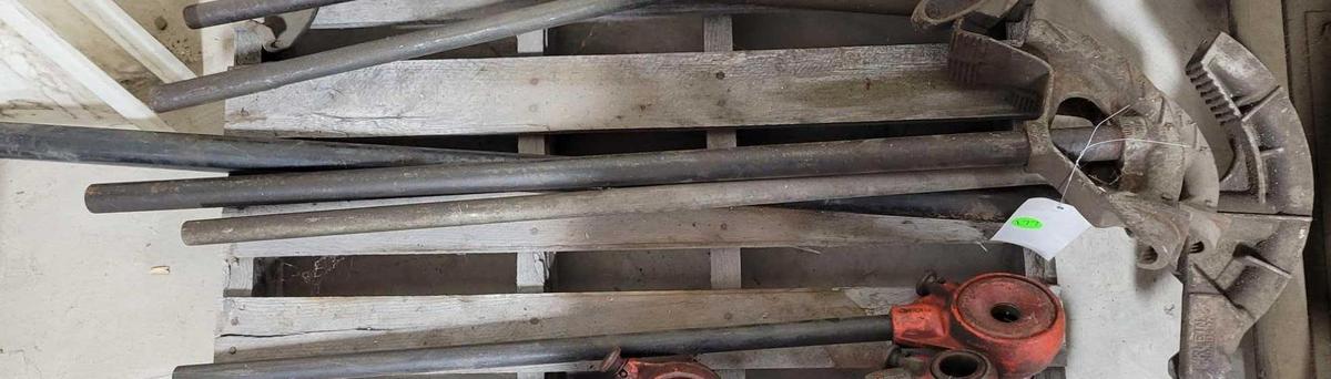 Conduit bender