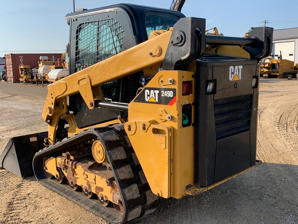 CAT 249D Skid Loader