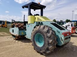 2000 Ammann Verdichthing AG AC110 Roller