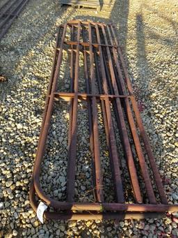 102 Pipe Gate
