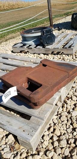 IH 100# FRONT SUITCASE WEIGHTS