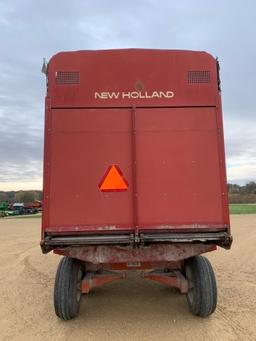 New Holland 16' Chopper Wagon